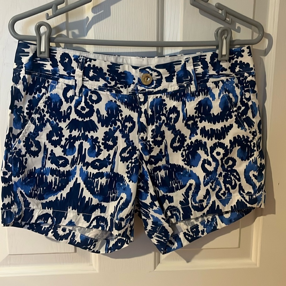 lilly pulitzer blue ikat callahan shorts women’s size 2